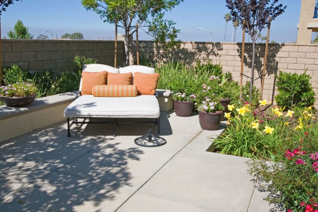 Small Backyard Look Larger, How To Make A Patio Look Nice