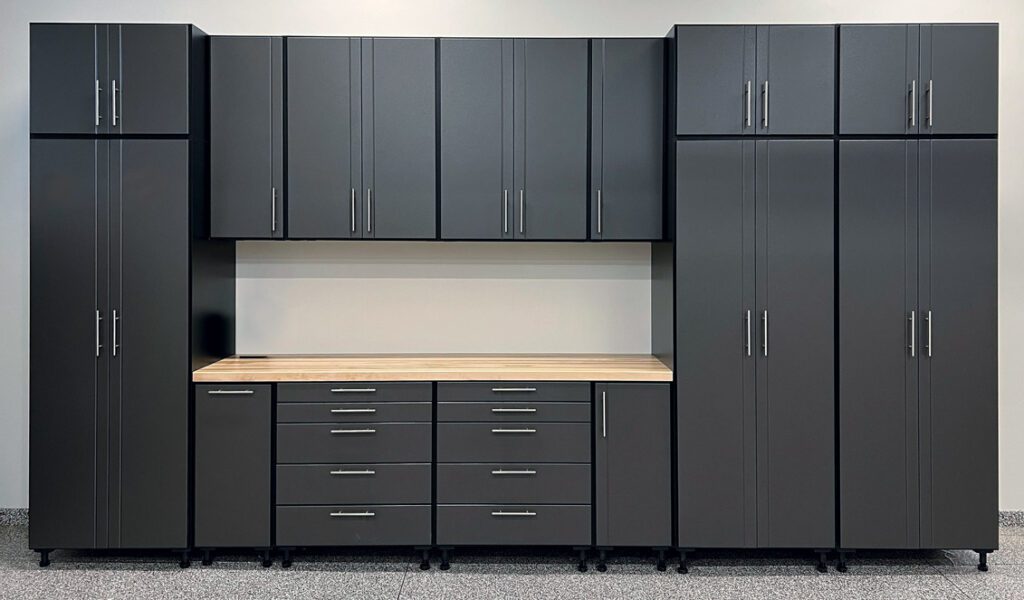 Garage cabinet configuration